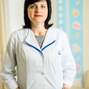 Pediatric neurologist Yulia Viktorivna Ishchenko